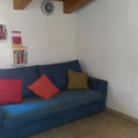 פונדי Casa Vacanze The Flea'S Home מראה חיצוני תמונה